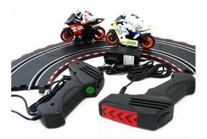 Гоночный автотрек 213 см от сети Moto Racing 1:43